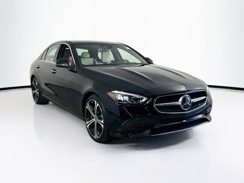 Used 2023 Mercedes-Benz C 300 Sedan image 3