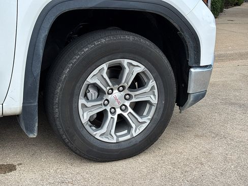 Used 2025 GMC Sierra 1500 SLT RWD image 10