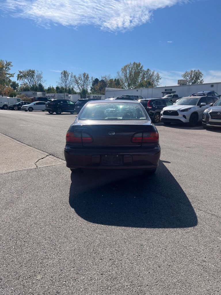 Used 1999 Chevrolet Malibu w/ Preferred Equipment Group 1 FWD image 6
