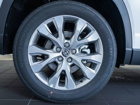 New 2026 Toyota Grand Highlander AWD image 19