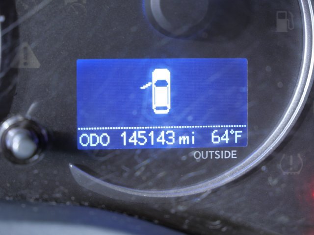Used 2013 Lexus CT 200h w/ Seat Comfort Pkg FWD image 32