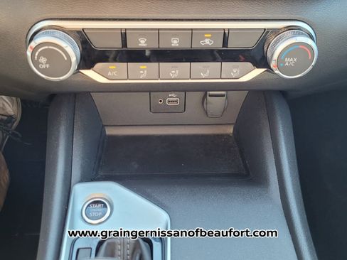 Used 2024 Nissan Altima 2.5 S image 10