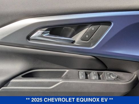 New 2025 Chevrolet Equinox EV LT AWD/4WD image 12