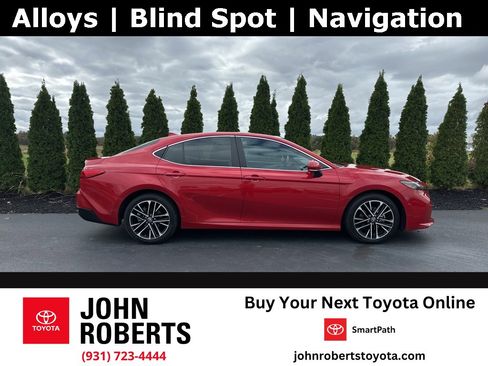 Used 2025 Toyota Camry XLE image 1