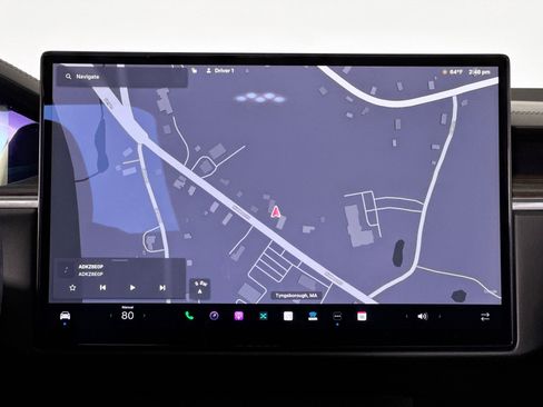 Used 2023 Tesla Model X image 29