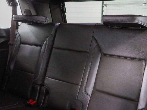 Used 2023 GMC Yukon Denali w/ LPO, Floor Liner Package AWD/4WD image 29