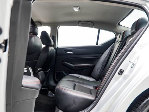 Used 2024 Nissan Altima 2.5 SR FWD image 37