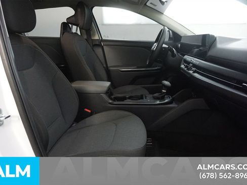 Used 2025 Kia K4 FWD image 13