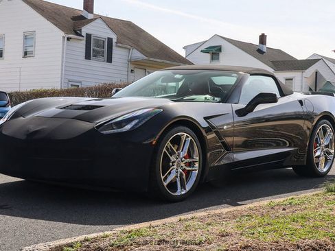 Used 2019 Chevrolet Corvette Stingray Convertible w/ 2LT Preferred Equipment Group image 19