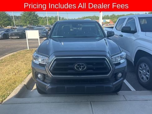 Used 2023 Toyota Tacoma SR5 AWD/4WD image 1