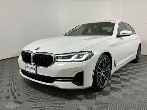 Used 2021 BMW 530i RWD image 2