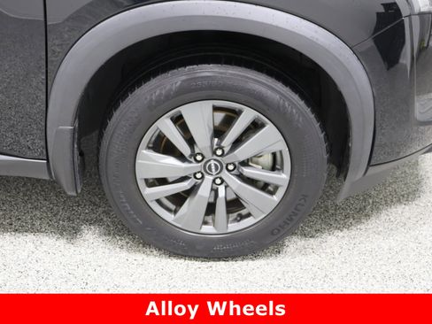 Used 2023 Nissan Pathfinder S image 5