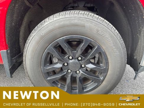 Used 2020 Chevrolet Silverado 1500 LT w/ All-Star Edition AWD/4WD image 17