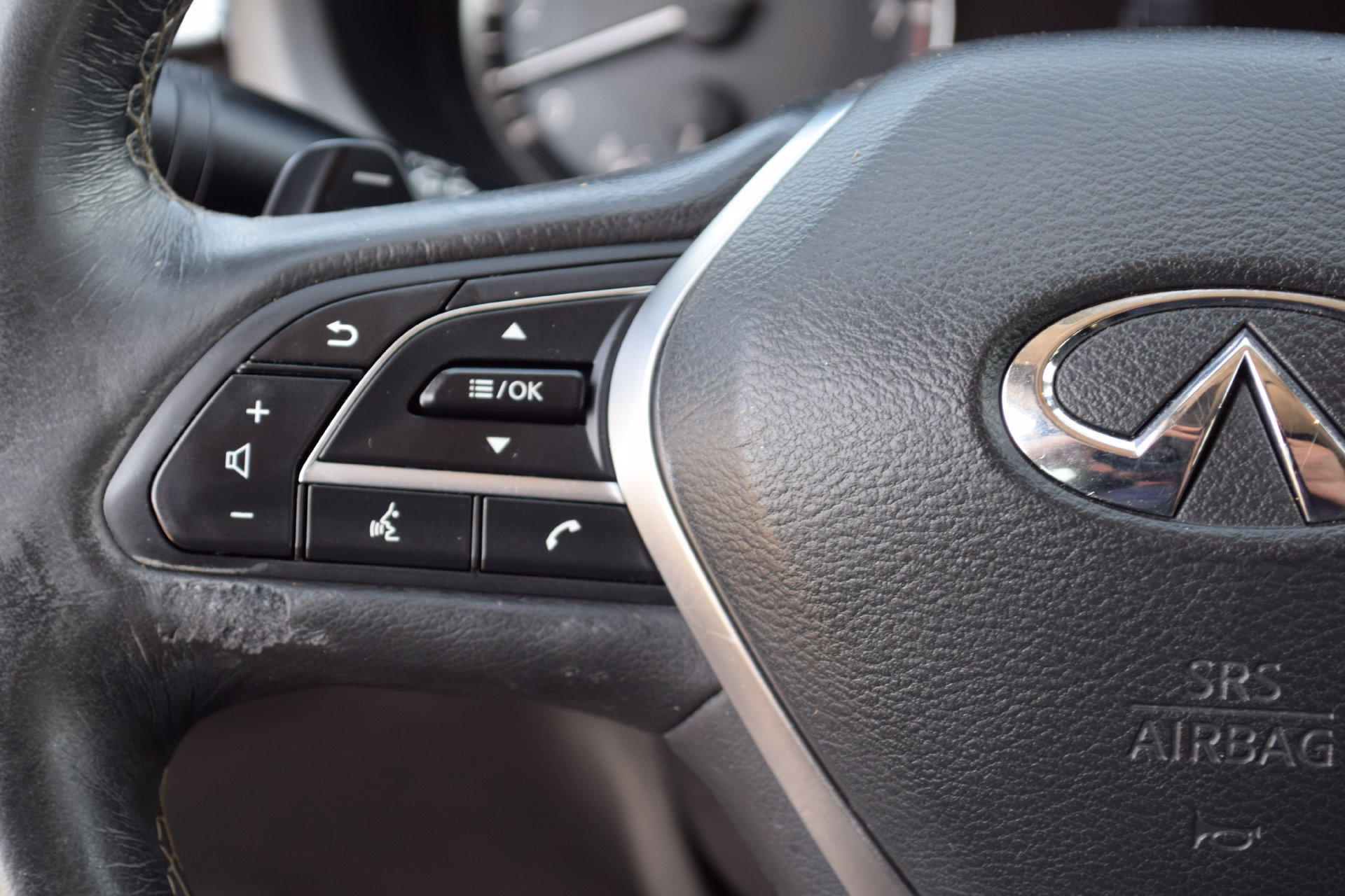 Used 2019 INFINITI QX50 Luxe w/ Cargo Package AWD/4WD image 8