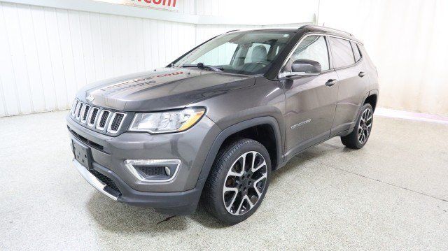 Used 2018 Jeep Compass Limited w/ Navigation Group AWD/4WD image 2