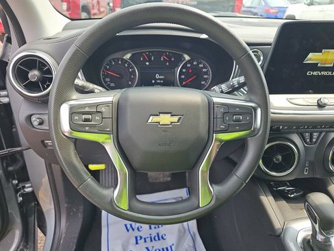 Used 2024 Chevrolet Blazer LT w/ Convenience Package FWD image 13