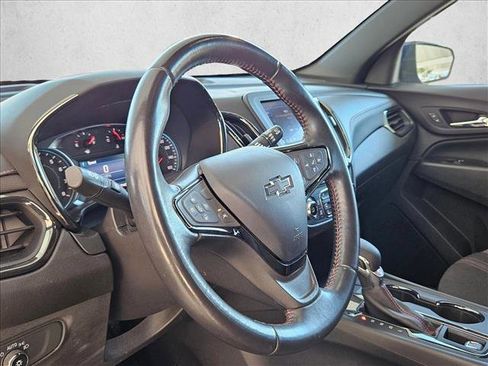 Used 2022 Chevrolet Equinox RS w/ LPO, Floor Liner Package image 9