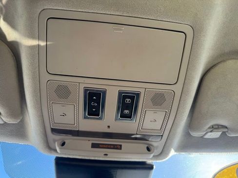 Used 2019 Jaguar F-PACE Prestige image 33