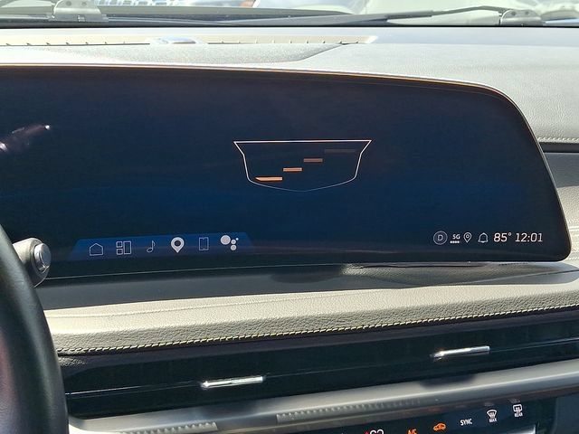 Used 2025 Cadillac XT4 Premium Luxury FWD image 17