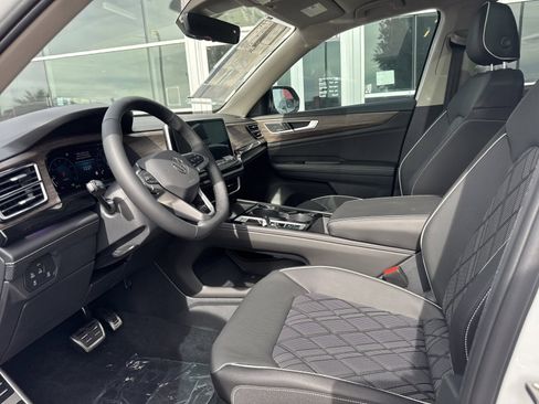 New 2026 Volkswagen Atlas SEL Premium R-Line AWD/4WD image 12