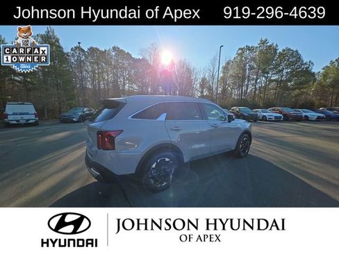 Used 2024 Kia Sorento S w/ Panoramic Sunroof Package image 15