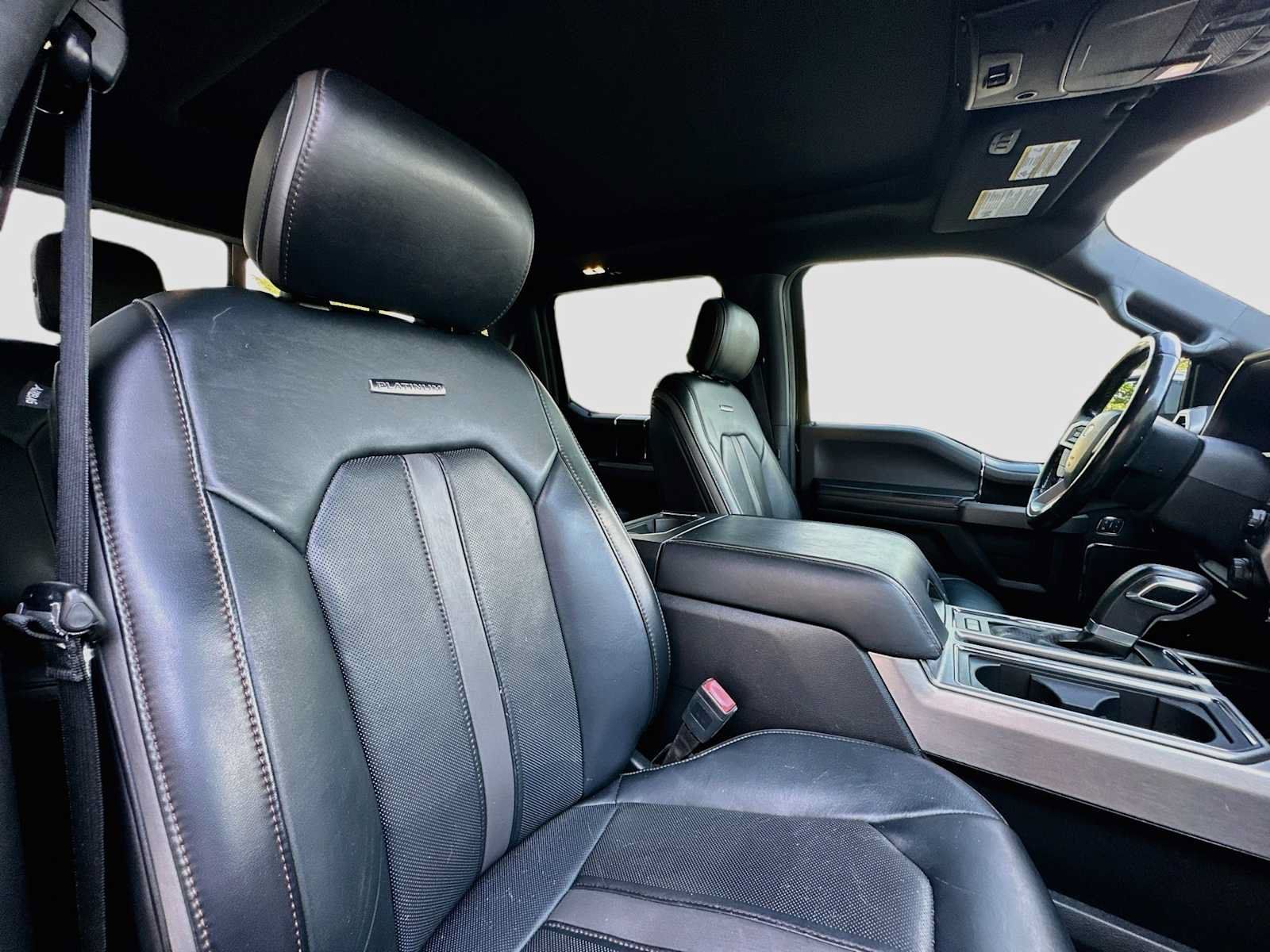 Used 2019 Ford F150 Platinum w/ Equipment Group 701A Luxury AWD/4WD image 28