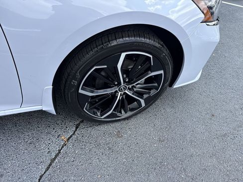 New 2025 Nissan Altima 2.5 SR image 22