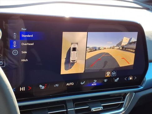 New 2026 Chevrolet Equinox EV LT image 20