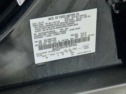 Used 2019 Ford EcoSport SE w/ SE Convenience Package image 12