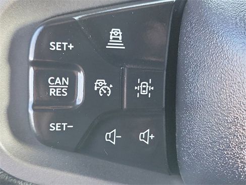 Used 2025 Ford Bronco Outer Banks image 8