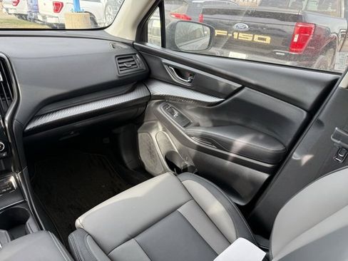 Used 2022 Subaru Ascent Onyx Edition image 14