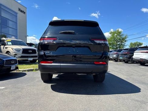 Used 2024 Jeep Grand Cherokee L Laredo AWD/4WD image 6