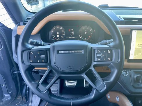 Used 2023 Land Rover Defender 130 X AWD/4WD image 21