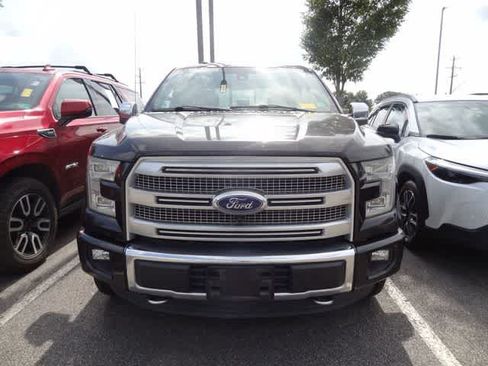 Used 2015 Ford F150 Platinum w/ Equipment Group 701A Luxury AWD/4WD image 2
