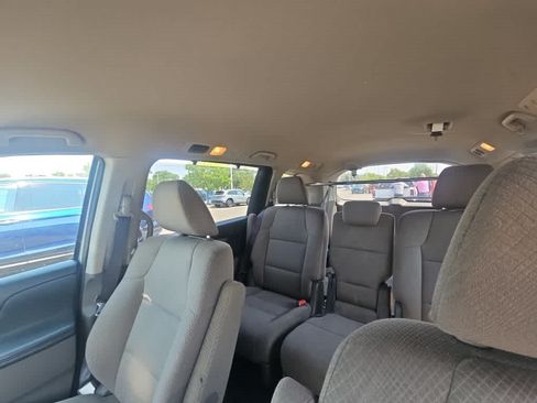 Used 2016 Honda Odyssey EX image 9