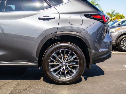Used 2023 Lexus NX 350 AWD image 6