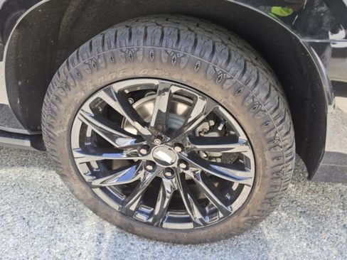 Used 2021 Cadillac Escalade ESV Sport w/ Driver Assist Tech Package RWD image 15