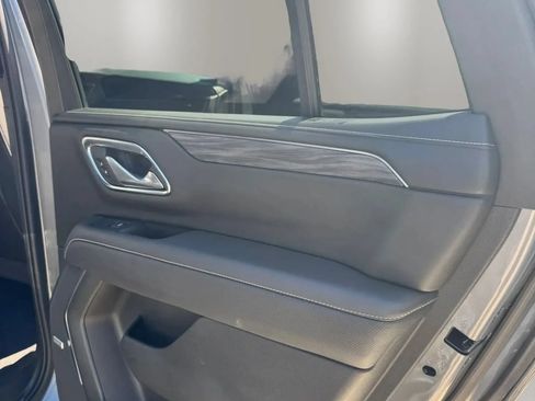 Used 2022 GMC Yukon SLT w/ SLT Premium Package AWD/4WD image 27