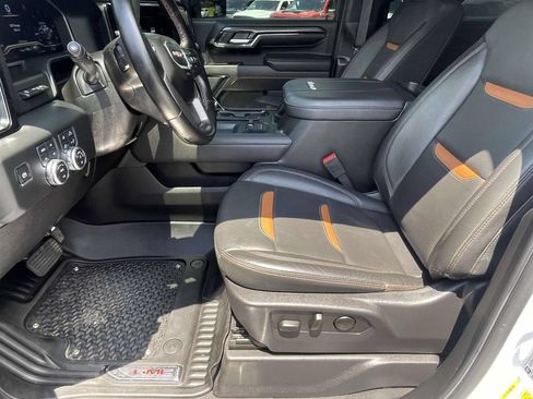 Used 2024 GMC Sierra 2500 AT4 w/ AT4 Premium Plus Package AWD/4WD image 15