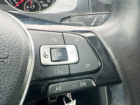 Used 2018 Volkswagen Golf Alltrack S image 13