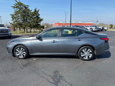 Used 2023 Nissan Altima 2.5 S image 6