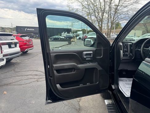 Used 2018 Chevrolet Silverado 1500 LT w/ All Star Edition AWD/4WD image 18