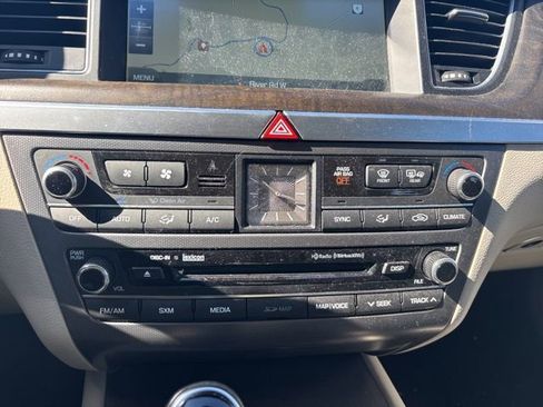 Used 2017 Genesis G80 3.8 w/ Option Group 03 image 10