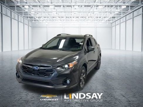Used 2024 Subaru Crosstrek 2.0i Premium image 5