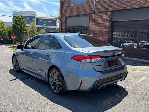 Used 2020 Toyota Corolla SE w/ SE Premium Package FWD image 10