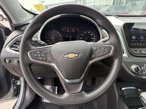 Used 2024 Chevrolet Malibu LT image 8