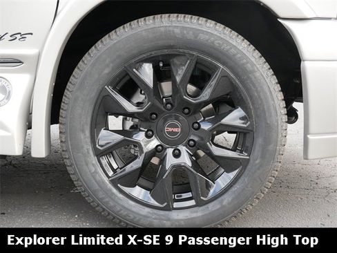 New 2025 GMC Savana 2500 Extended w/ Driver Convenience Package image 9