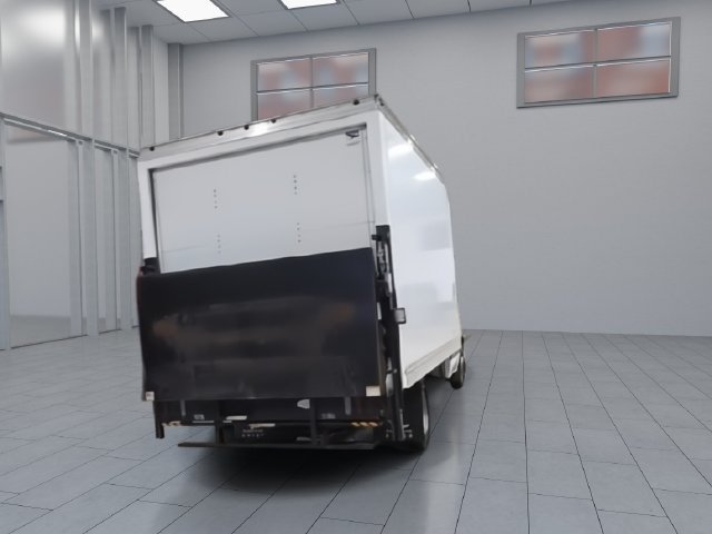 Used 2016 Freightliner Sprinter 3500 RWD image 7
