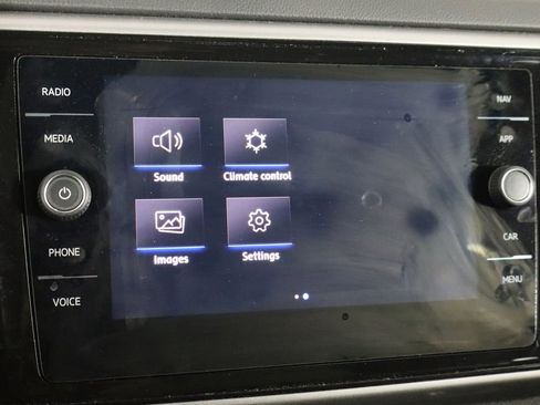 Used 2020 Volkswagen Atlas Cross Sport SEL R-Line AWD/4WD image 35