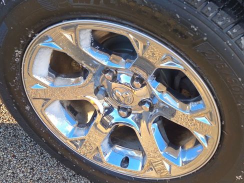 Used 2020 RAM 1500 Classic SLT image 11